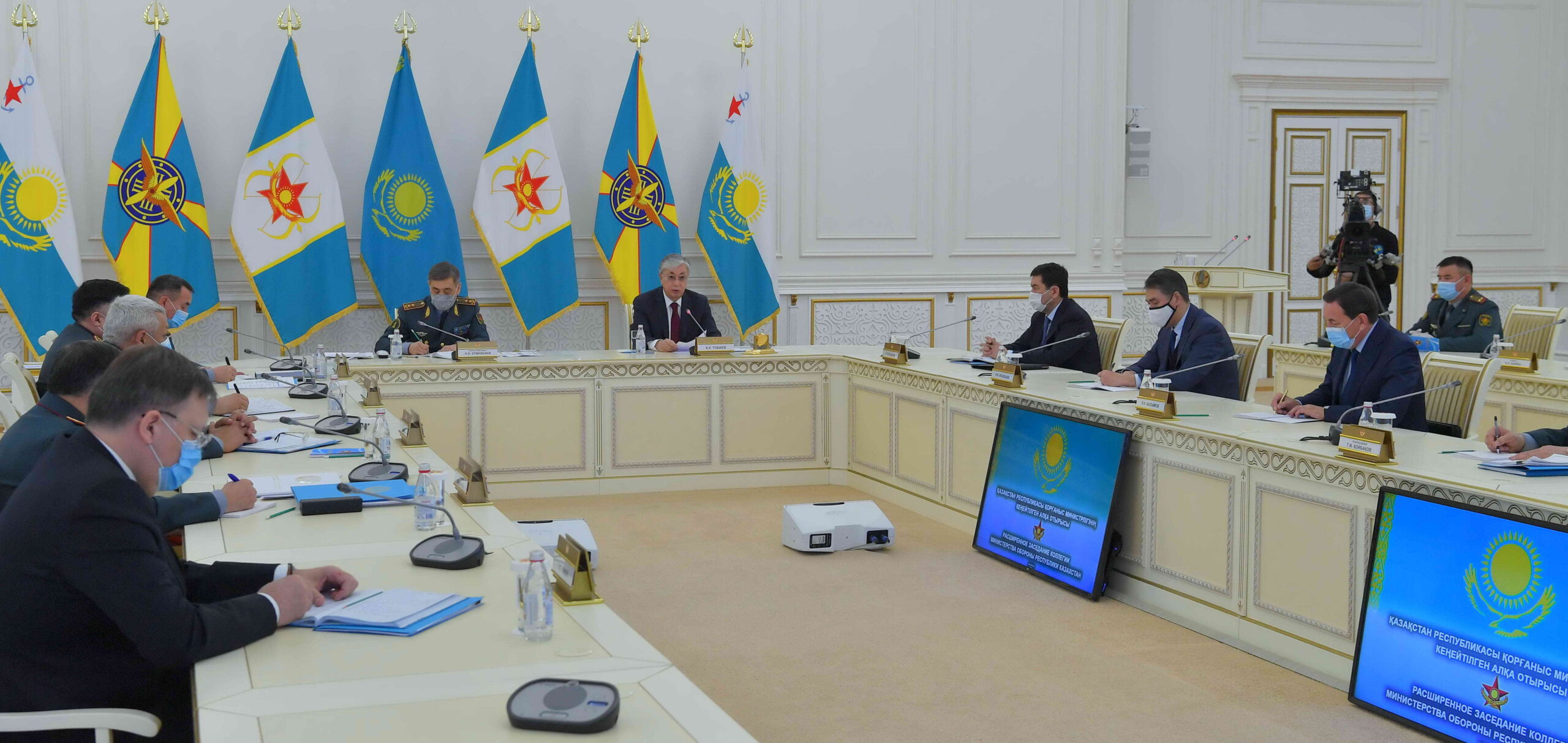 Тоқаев төрағалығымен Қорғаныс министрлігінің кеңейтілген алқа мәжілісі өтті
