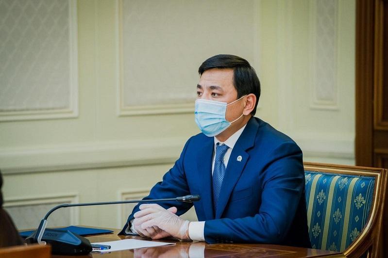 Алтай Көлгінов: Елорданың жеке сектор тұрғындары үйлеріне газ кіргізіп жатыр