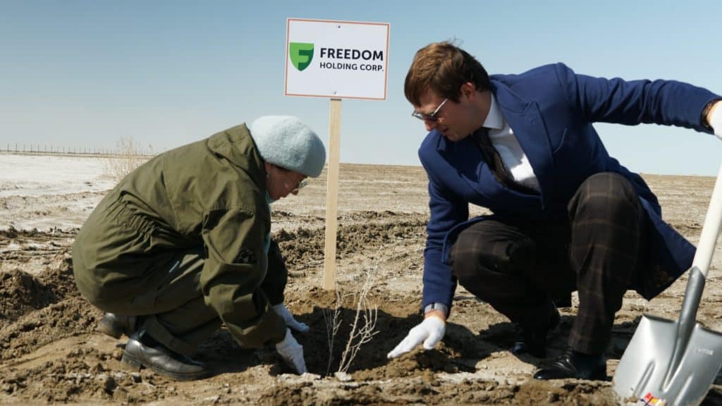 Freedom Holding Corp. компаниясы Арал теңізінің экологиялық жүйесін қалпына келтіру жобасы шеңберінде сексеуіл отырғызуды жүзеге асырды