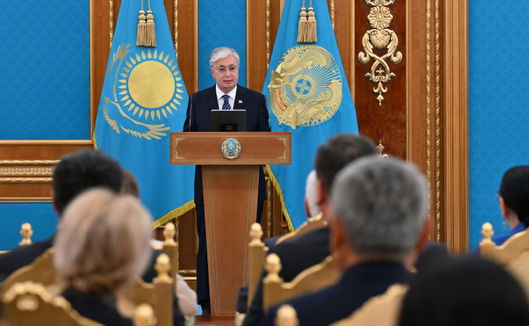 Мемлекет басшысы бұқаралық ақпарат құралдары қызметкерлерін мерекемен құттықтады