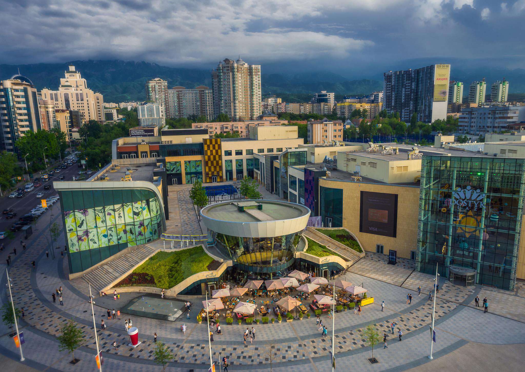 Dostyk Plaza: Сізбен бірге 10 жыл. Бәрі енді басталады!