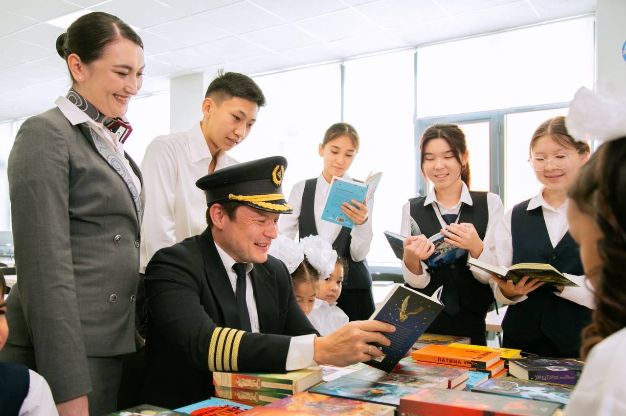 Air Astana Алматыдағы Түрксіб ауданының мектеп кітапханаларын толықтырды
