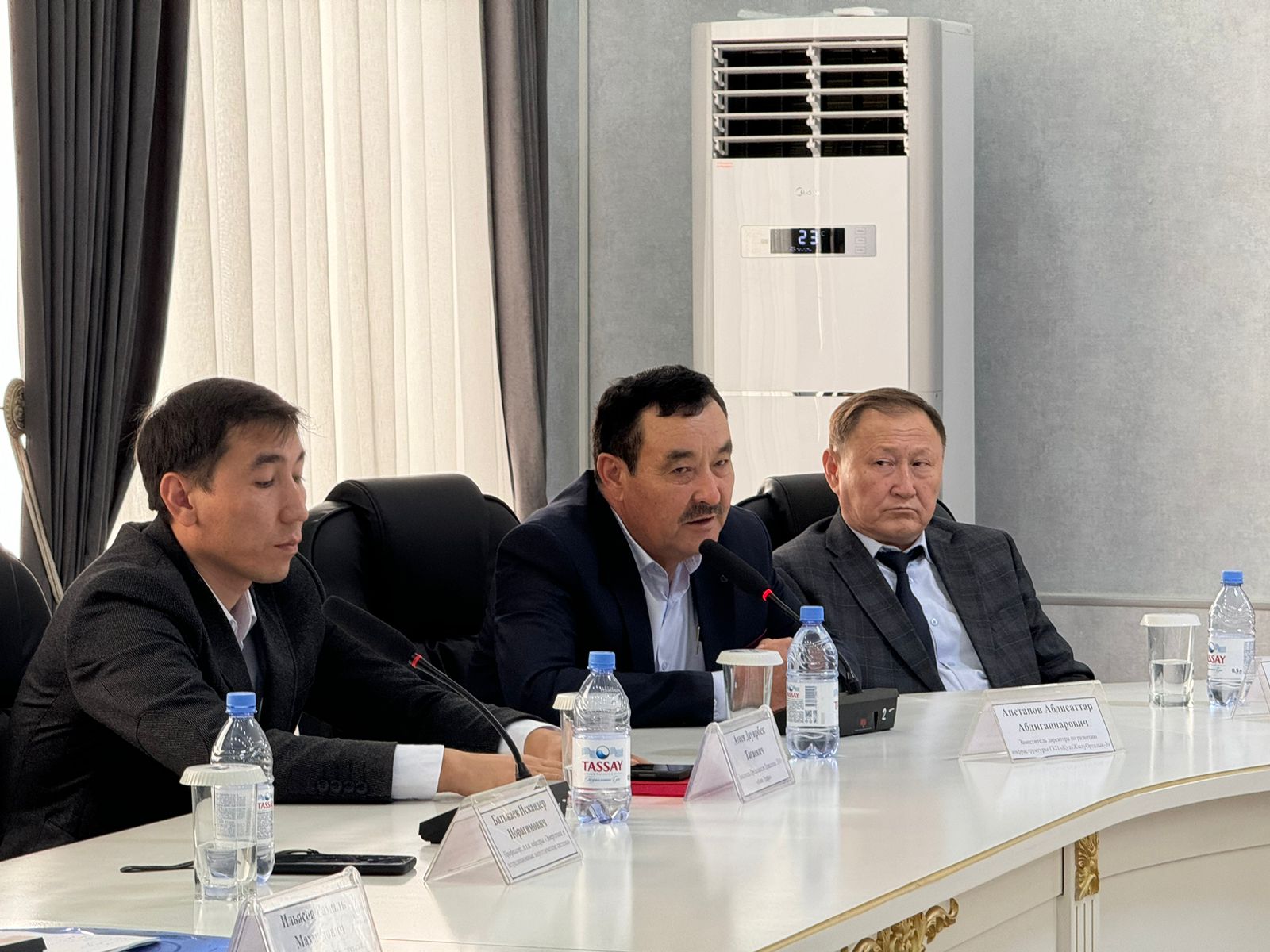 Auezov University-де «Атом электр станциясын салудағы шетелдік тәжірибесі» тақырыбында дөңгелек үстел өтті