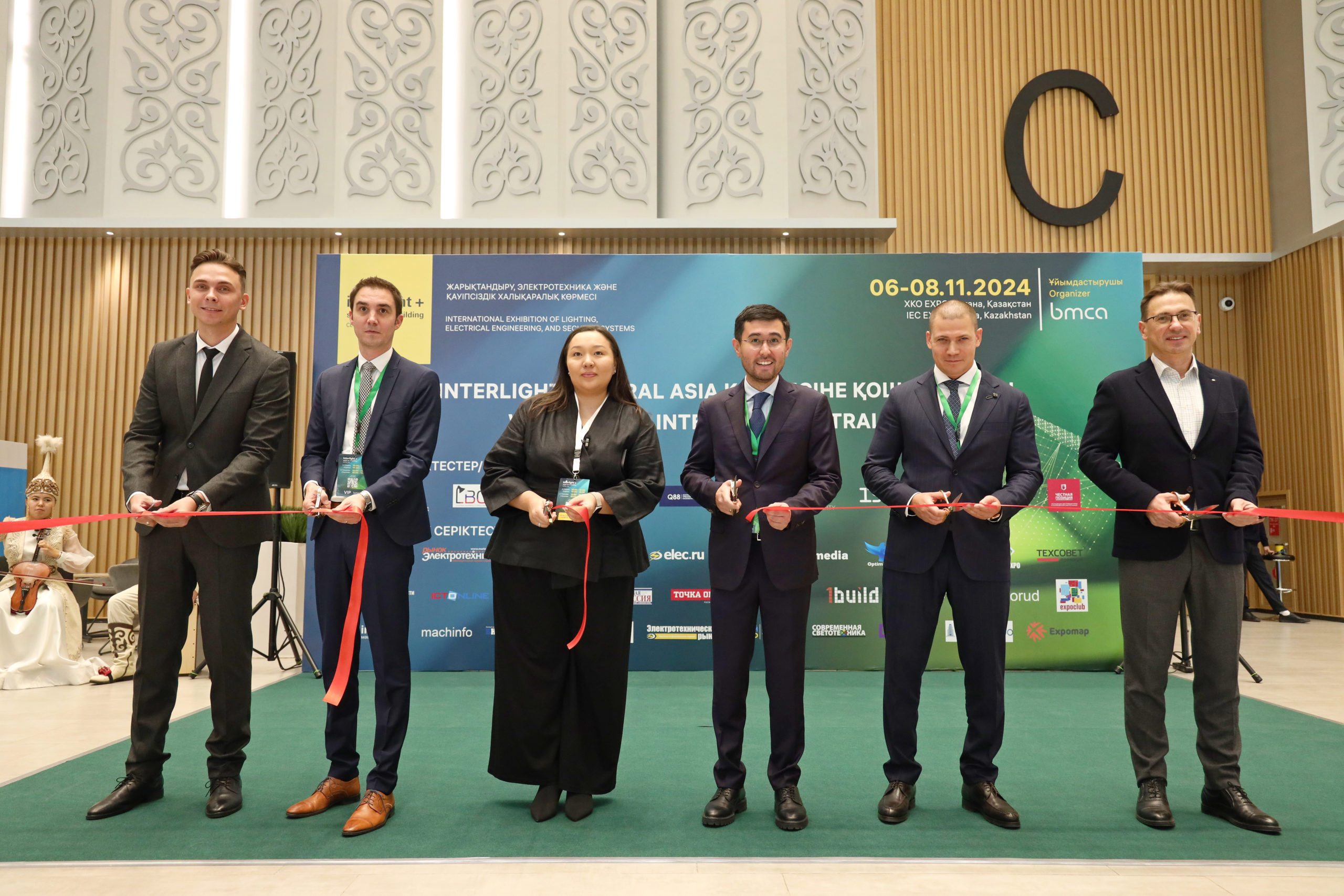 Астана қаласында Interlight Central Asia + Smart Sec & Building халықаралық көрмесі салтанатты түрде ашылды.