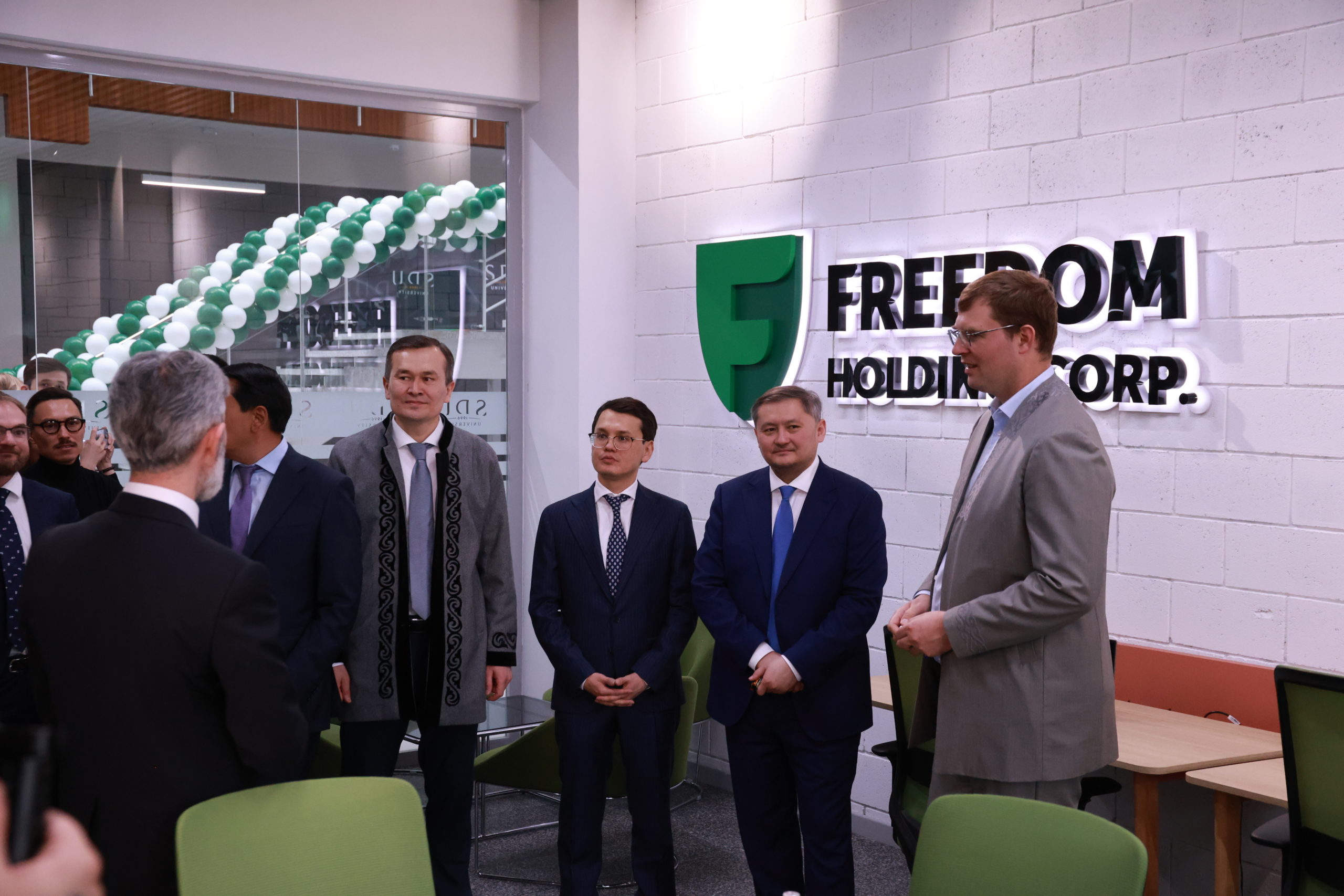 SDU University-де жасанды интеллект зерттеулеріне арналған жаңа блок ашылды
