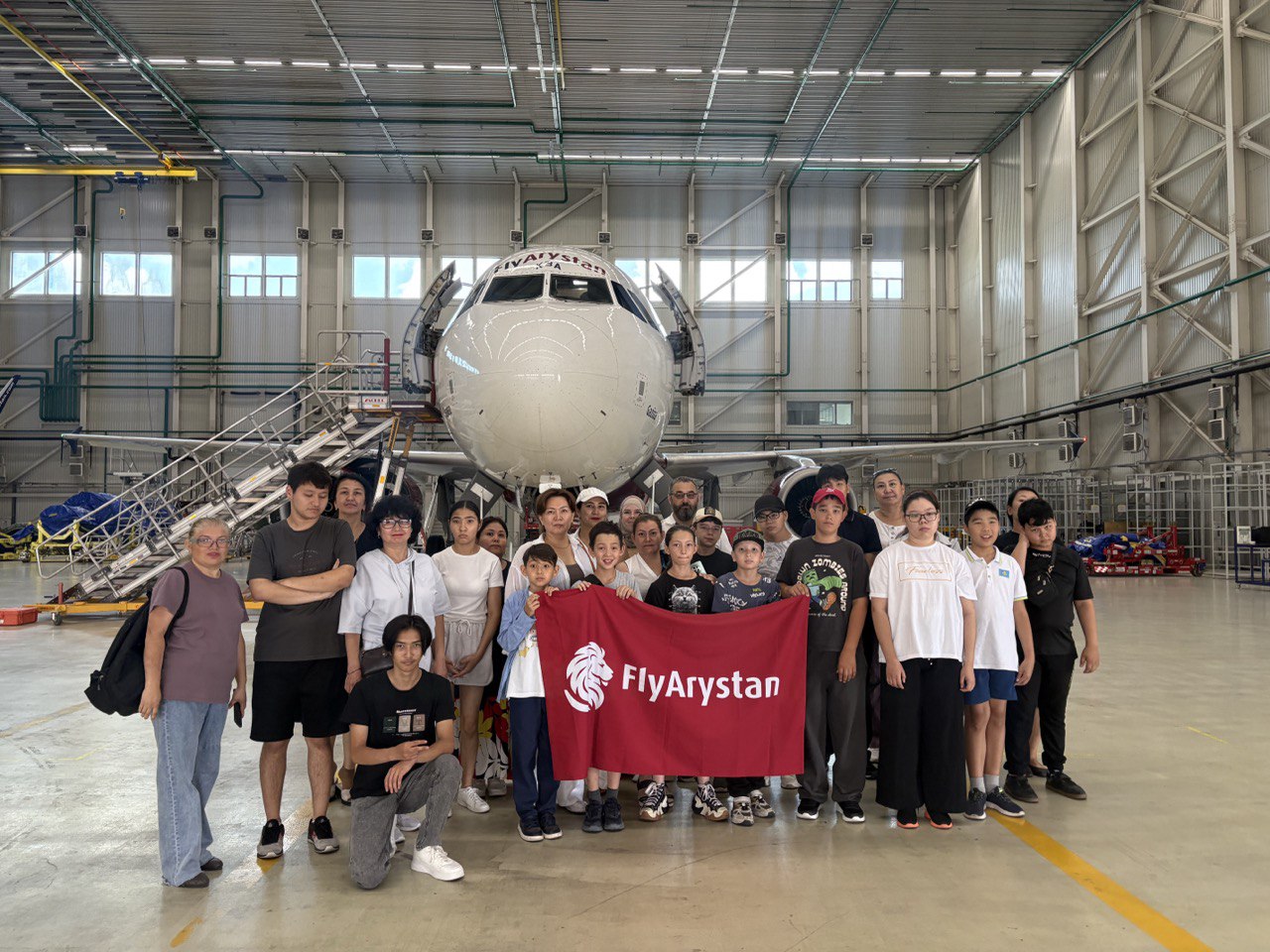 FlyArystan және Нұрсұлтан Назарбаев халықаралық әуежайы ерекше қажеттіліктері бар балаларға арнап экскурсия ұйымдастырды