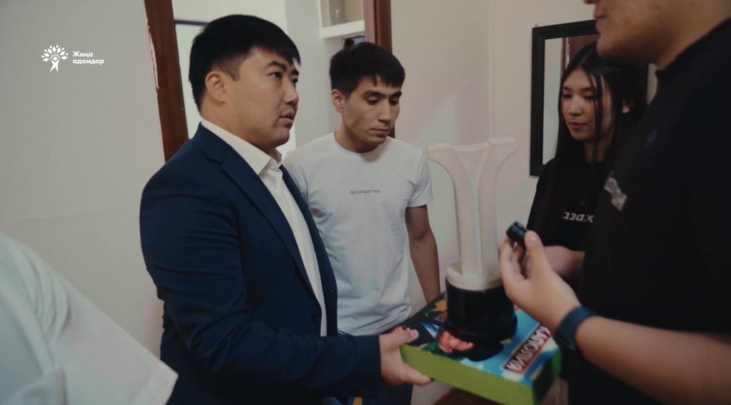 «Аграркаполия»: Жаңа адамдар ҚазҰАЗУ әкімшілігін университет корпустарын сатуды тоқтатуға шақырады