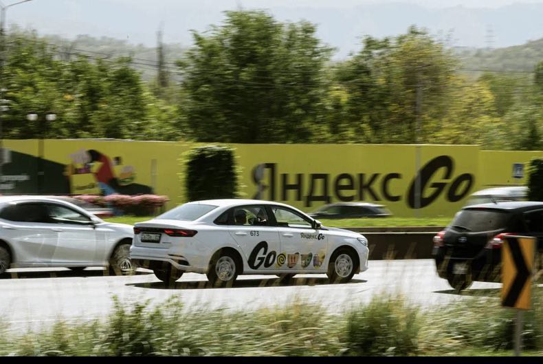 Яндекс Go Такси сервисін саңырау жүргізушілерге бейімдеді