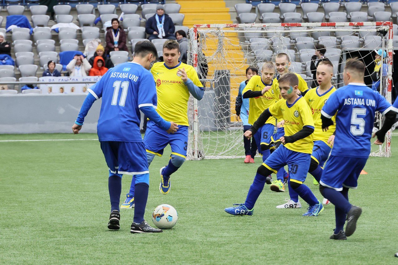 Футбол — үміт сыйлайтын спорт:  UNI Football League ерекше балалардың өмірін қалай өзгертіп жатыр