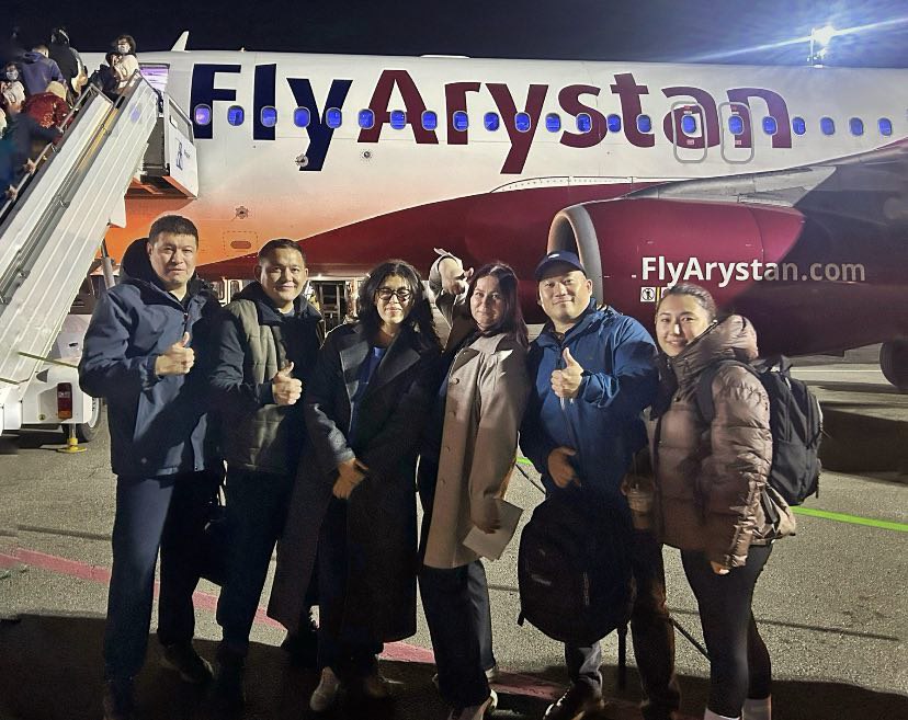 FlyArystan кардиология саласындағы медициналық білім беру бағдарламаларын қолдауды жалғастыруда