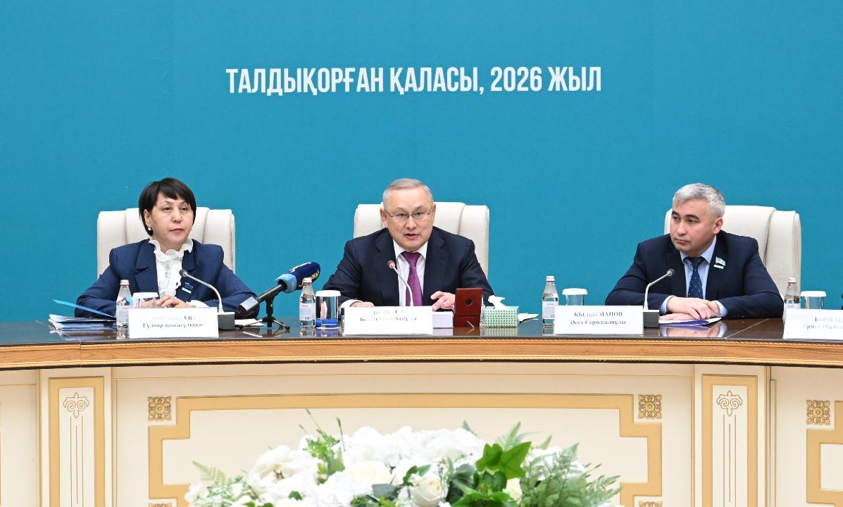 Бейбіт Исабаев жаңа Конституцияның жобасын талқылау жиынын өткізді