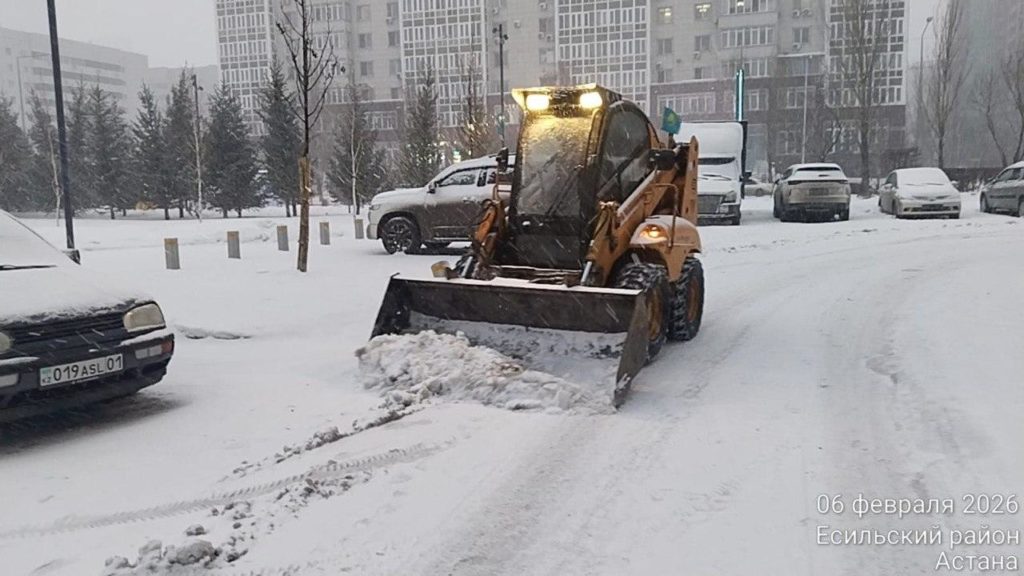 Астанада қар күреу жұмысына 3 000-нан астам жол жұмысшысы мен 1 700-ден аса арнайы техника жұмылдырылды