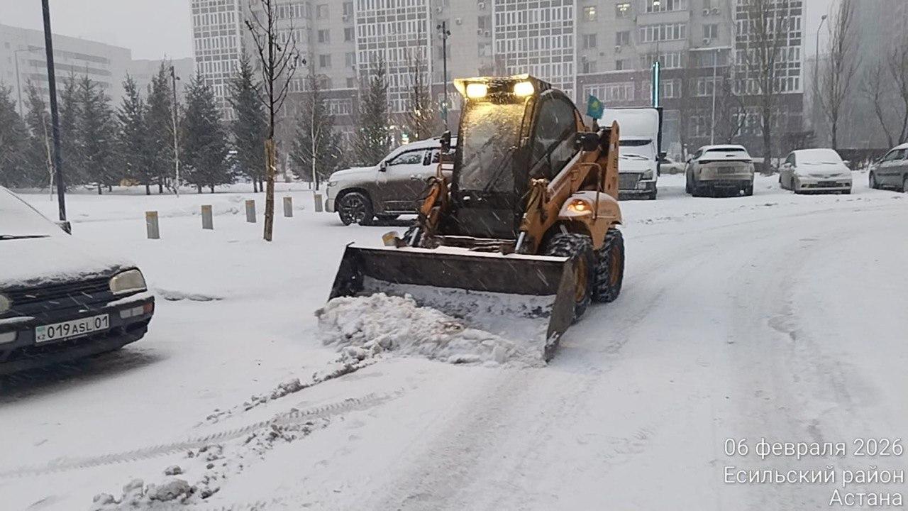 Астанада қар күреу жұмысына 3 000-нан астам жол жұмысшысы мен 1 700-ден аса арнайы техника жұмылдырылды