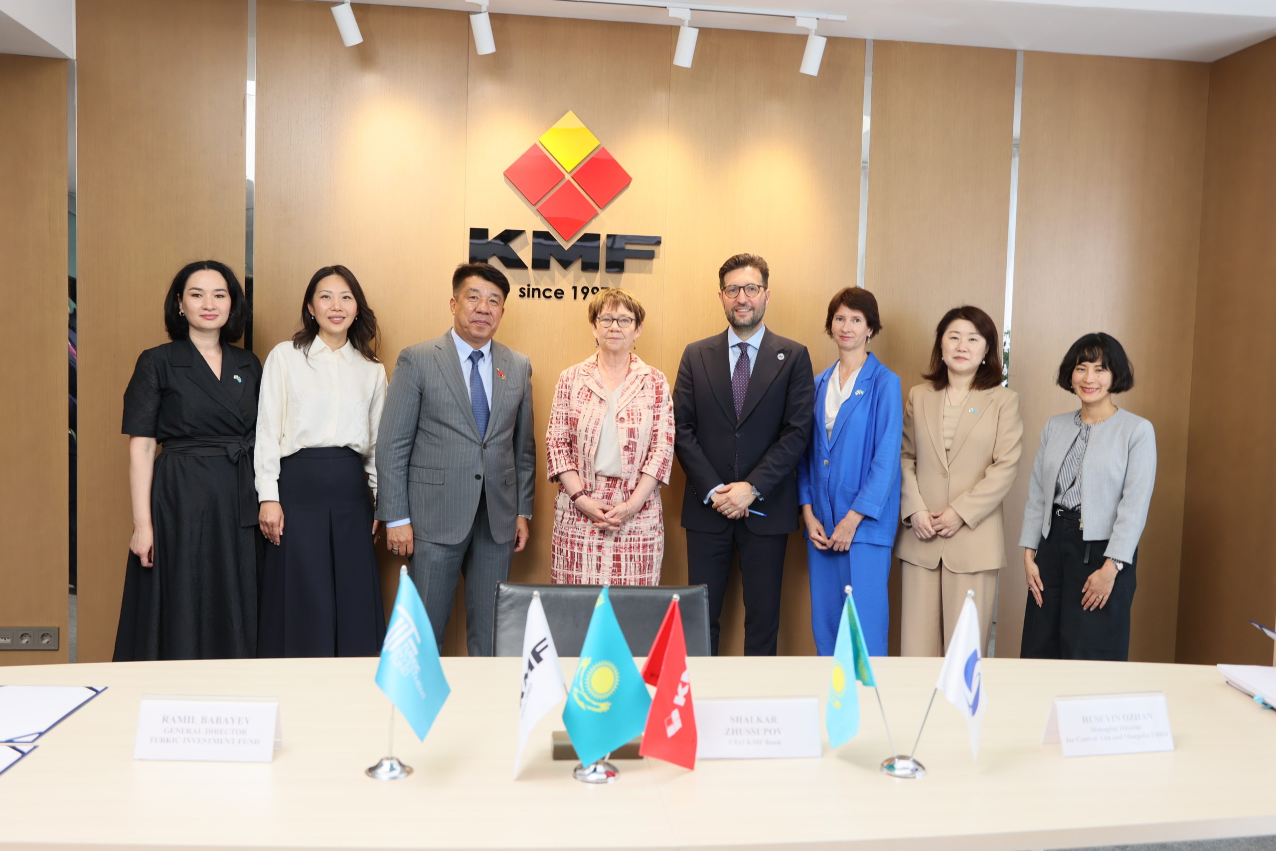 KMF Банк пен ЕҚҚДБ Қазақстандағы кәсіпкерлікті қолдауға жалпы сомасы 50 млн долларды құрайтын екі келісімге қол қойды