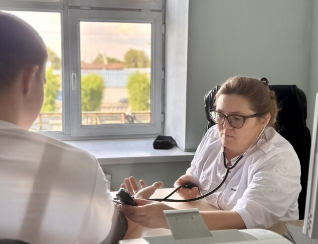 Менингитті қалай анықтауға болады: Алматы дәрігері негізгі белгілерін атады